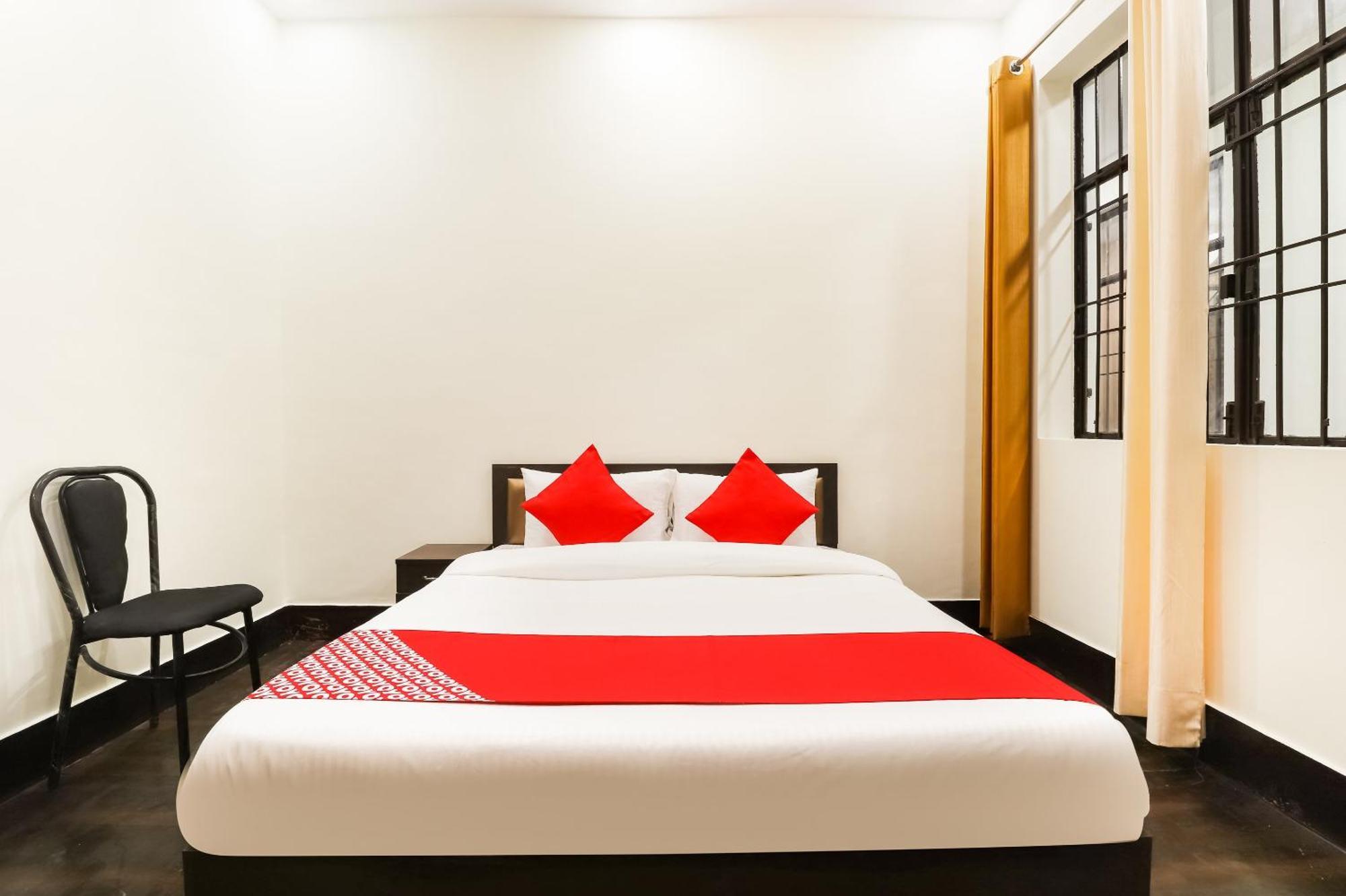 Oyo Hotel Pacifica Near Phoenix United Лакнау Екстериор снимка