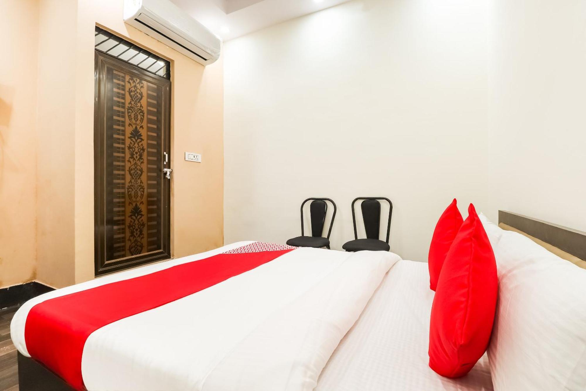 Oyo Hotel Pacifica Near Phoenix United Лакнау Екстериор снимка